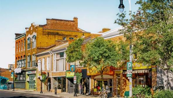 加拿大安大略省圣凯瑟琳斯市中心排名第9。Destination Ontario