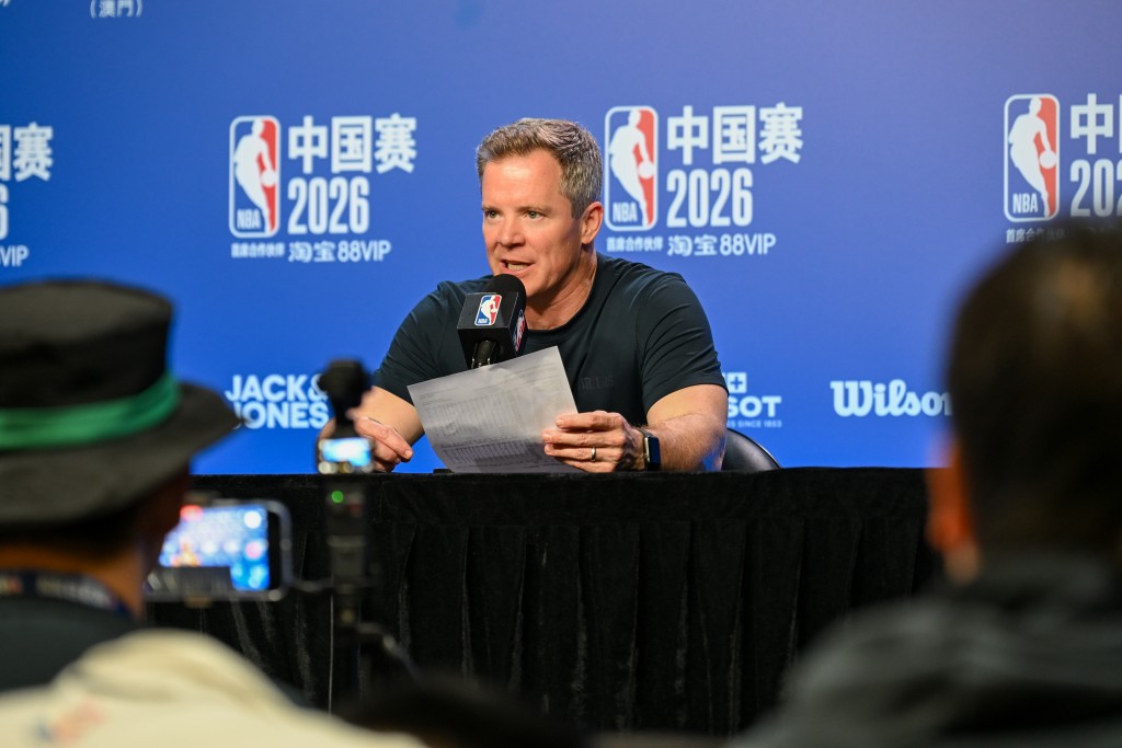 NBA中国赛独行侠vs火箭。魏国谦摄