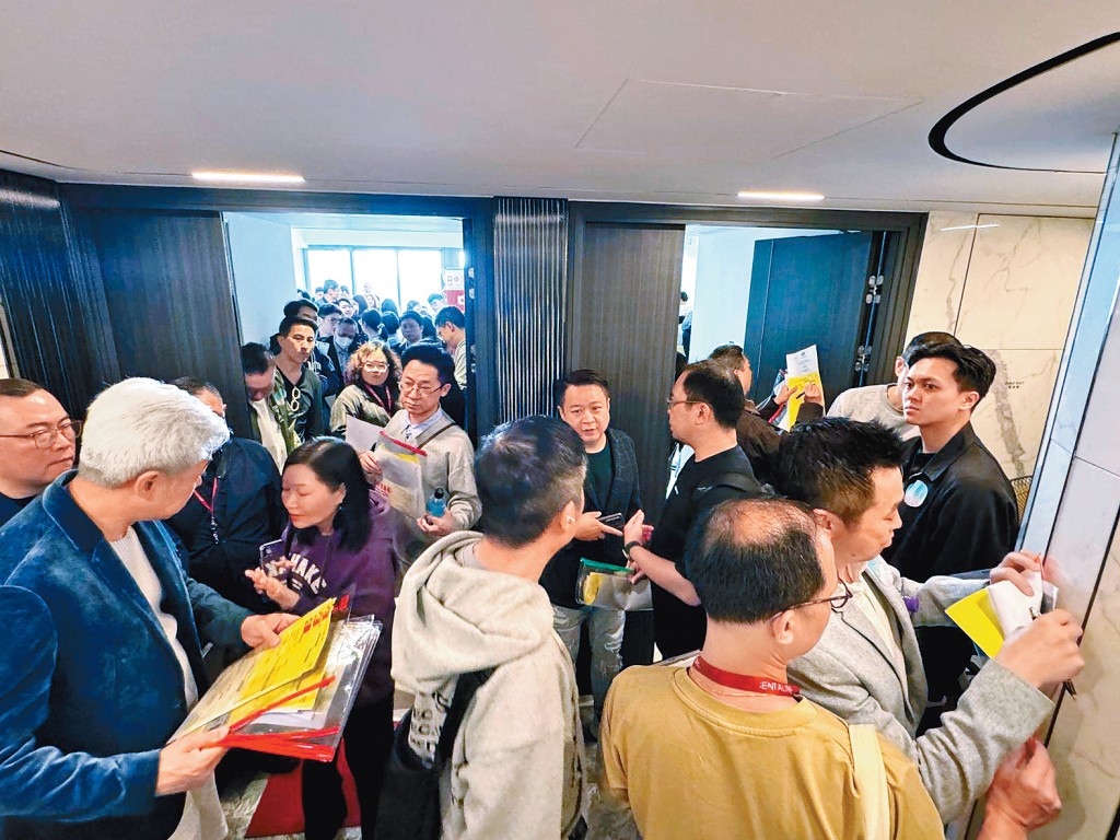 Blue Coast 3B期昨日首度以現樓形式推售價單25伙，即日沽清。