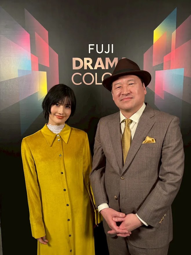 佐藤二朗和橋本愛的職場糾紛越演越烈，雙方均備受壓力。