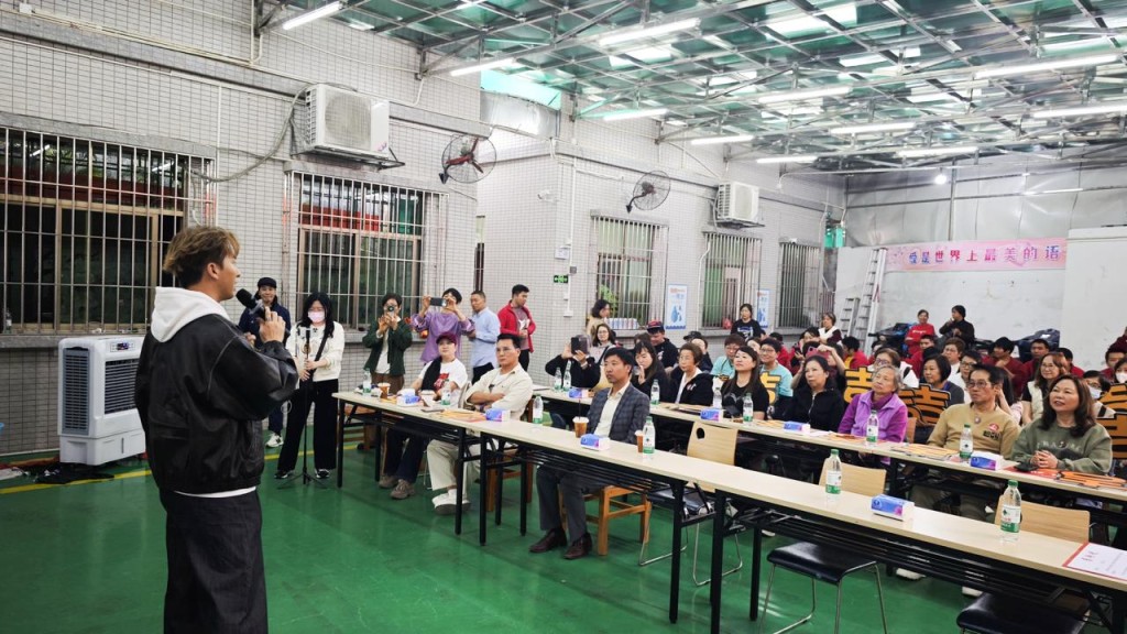 吉吉又希望有機會參與中山的金色大地音樂和草莓音樂會。 吉吉又希望有機會參與中山的金色大地音樂和草莓音樂會。