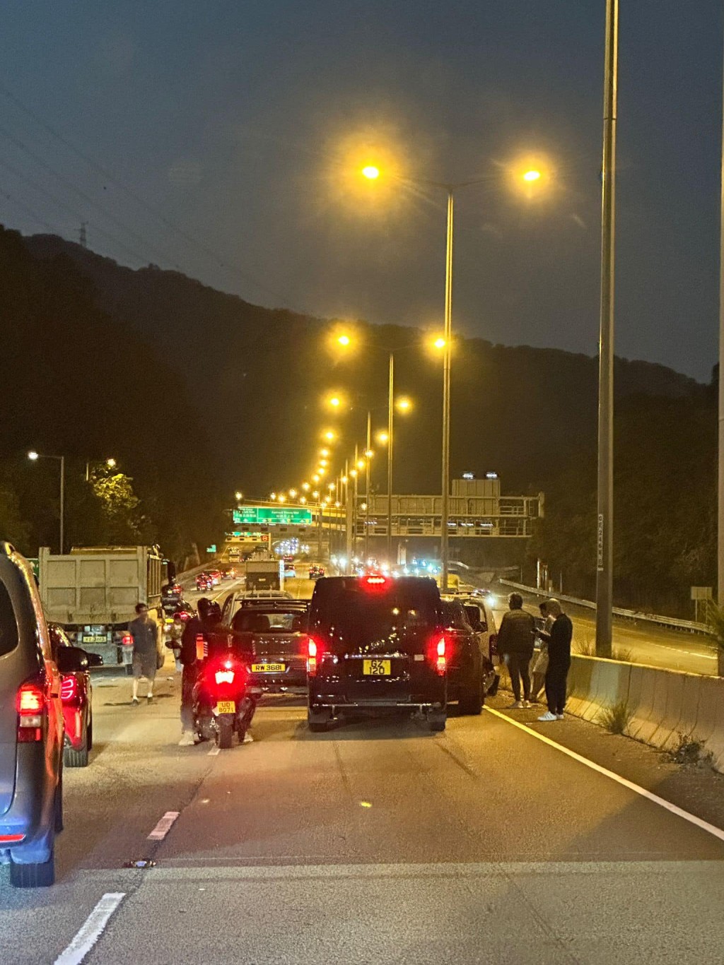 吐露港公路發生多車相撞意外。網上圖片