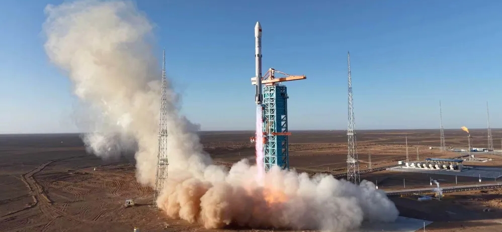 朱雀三号遥二运载火箭发射成功。