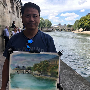 Derek Cheung是香港畫畫導師，同時是香港美術會和香港寫生畫會會員（圖片來源：Joy in Art Gallery）