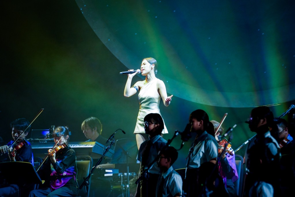 Winka孖朱芸編情侶檔合作音樂會。