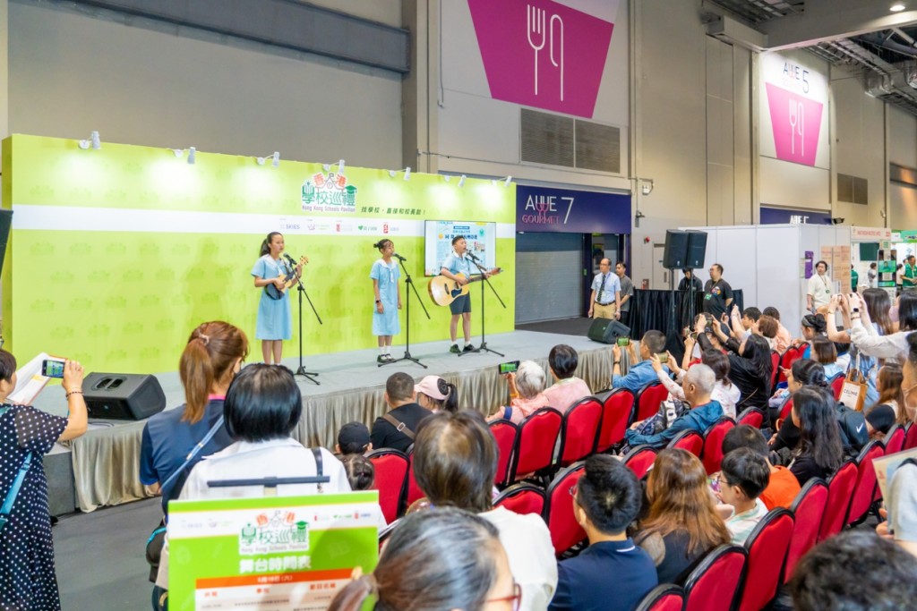 本地及大灣區家長可一站式集中了解香港不同學校。 本地及大灣區家長可一站式集中了解香港不同學校。