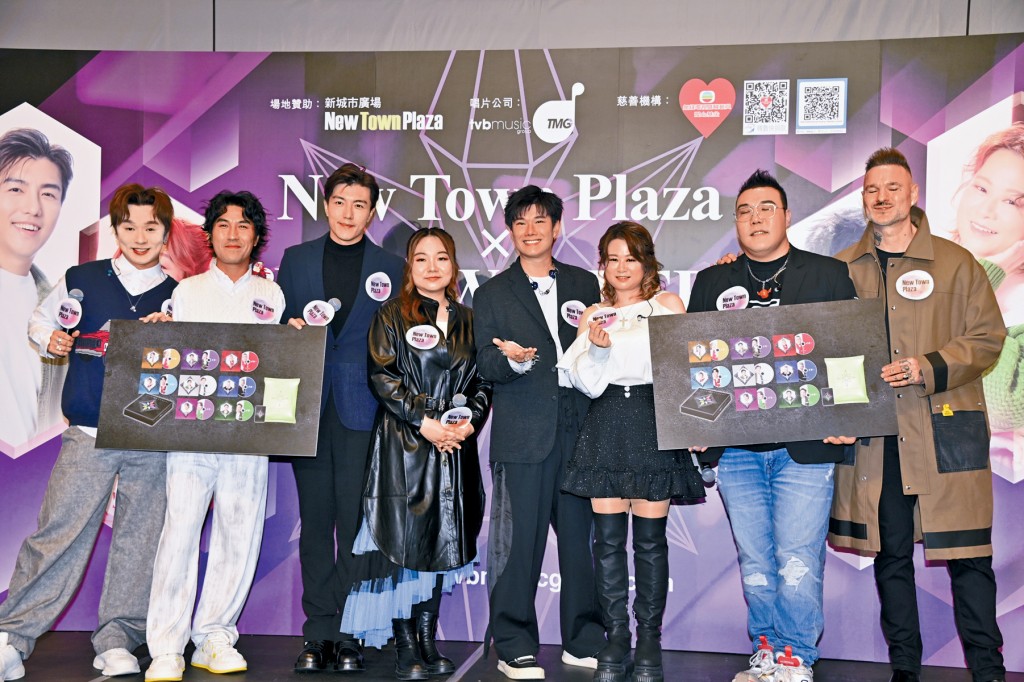 《中3》的八強昨日舉行簽唱會。