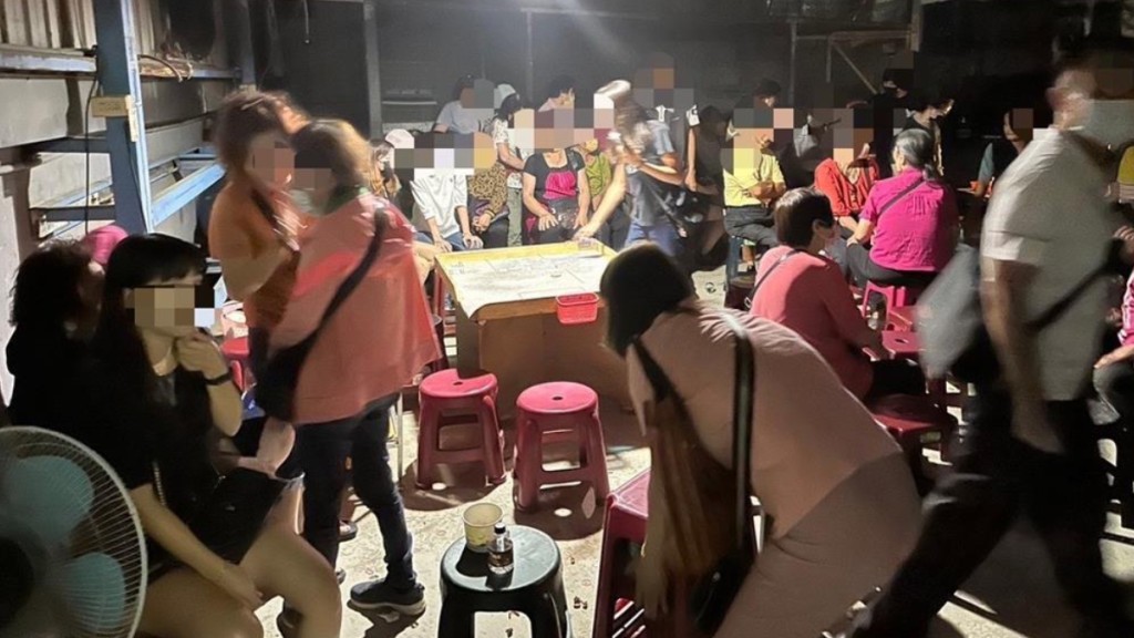 台湾高雄警方破获一间地下赌场，拘捕78名男女。中时新闻网