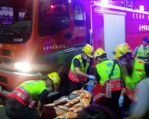 台中民宅凌晨起火,兩母女命危。台中市消防局圖片