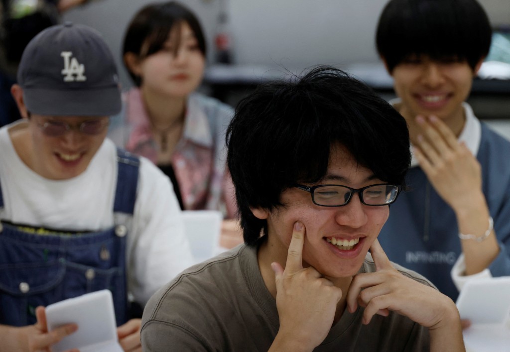 日本有调查指每天笑对身体有益。路透社