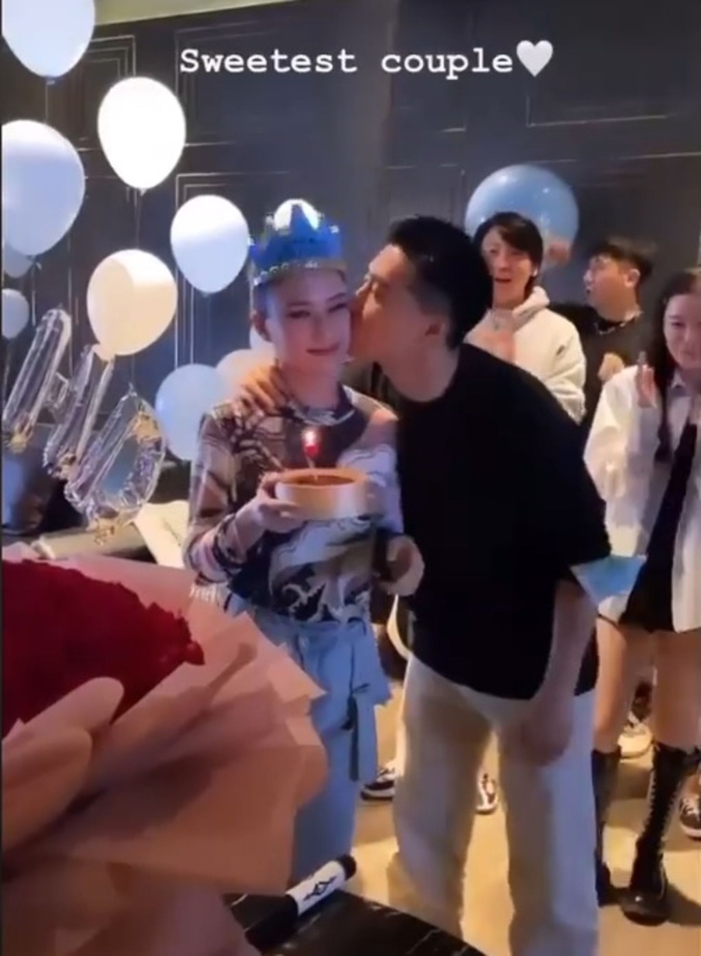 之前男友竇驍為超蓮搞生日會慶生，兩人仲sweet爆。
