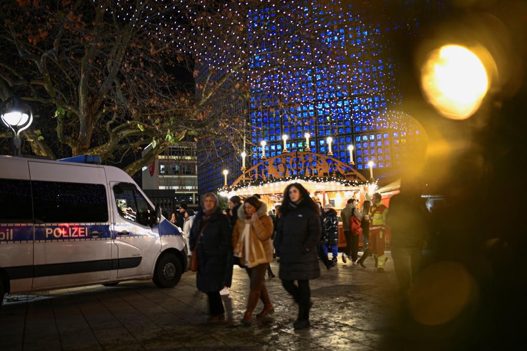 德國當局加強聖誕市集保安，以防恐襲。路透社