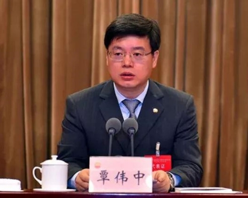 覃偉中當選深圳市長。