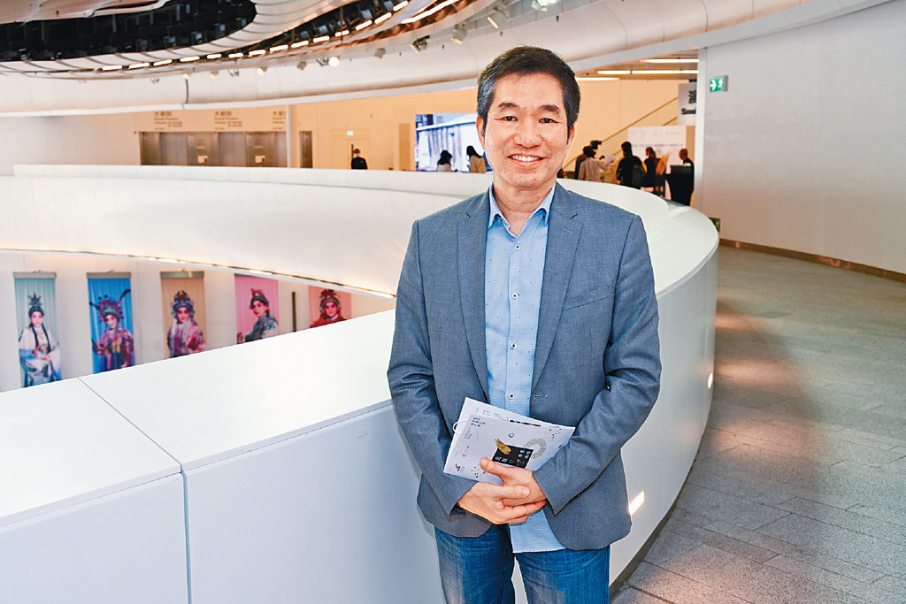 ￭上屆雙年獎「市場策劃獎」評審麥嘉隆分享書籍成功吸引讀者的要訣。