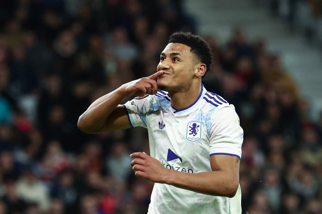 屈堅斯一箭定江山。美聯社