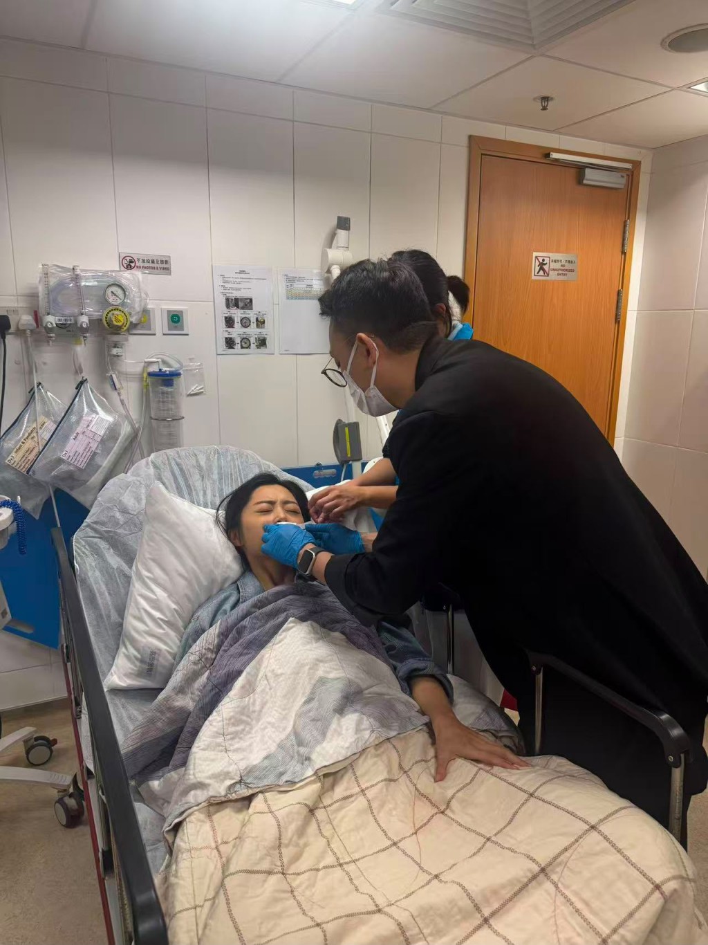衛詩雅於7月底拍攝期間受傷急送院。 衛詩雅於7月底拍攝期間受傷急送院。