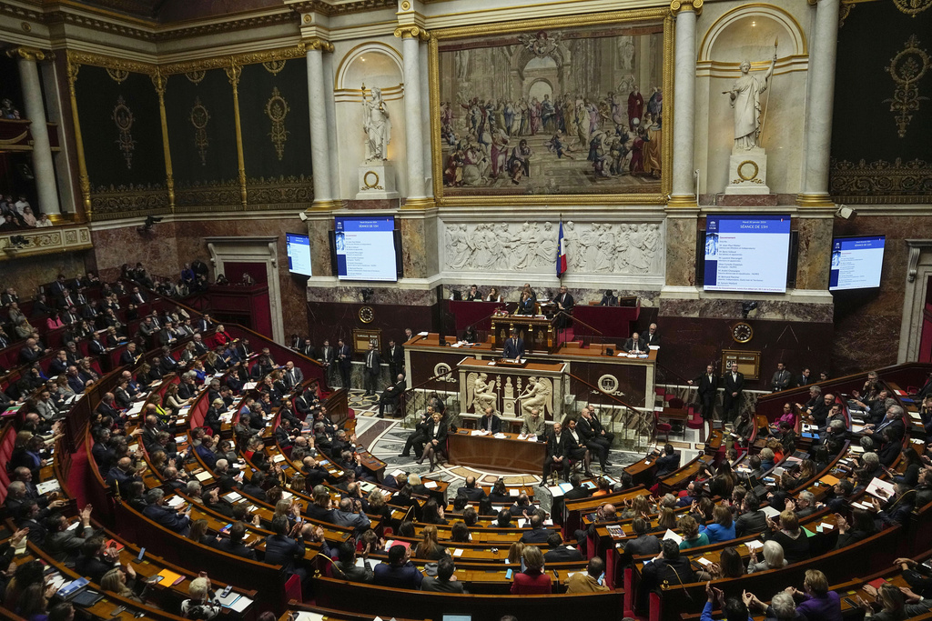 法国总统马克龙所属的政党，在国内的欧洲议会的选举中失利。美联社
