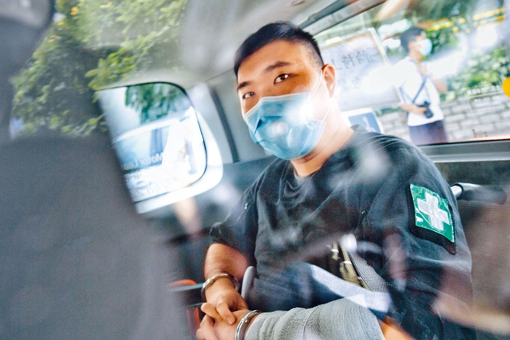 首名被控違反《港區國安法》的餐廳侍應。