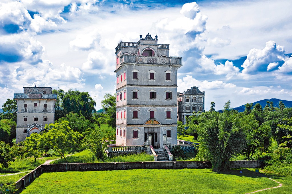 行程包括惠州西湖風景區和開平自力村碉樓。