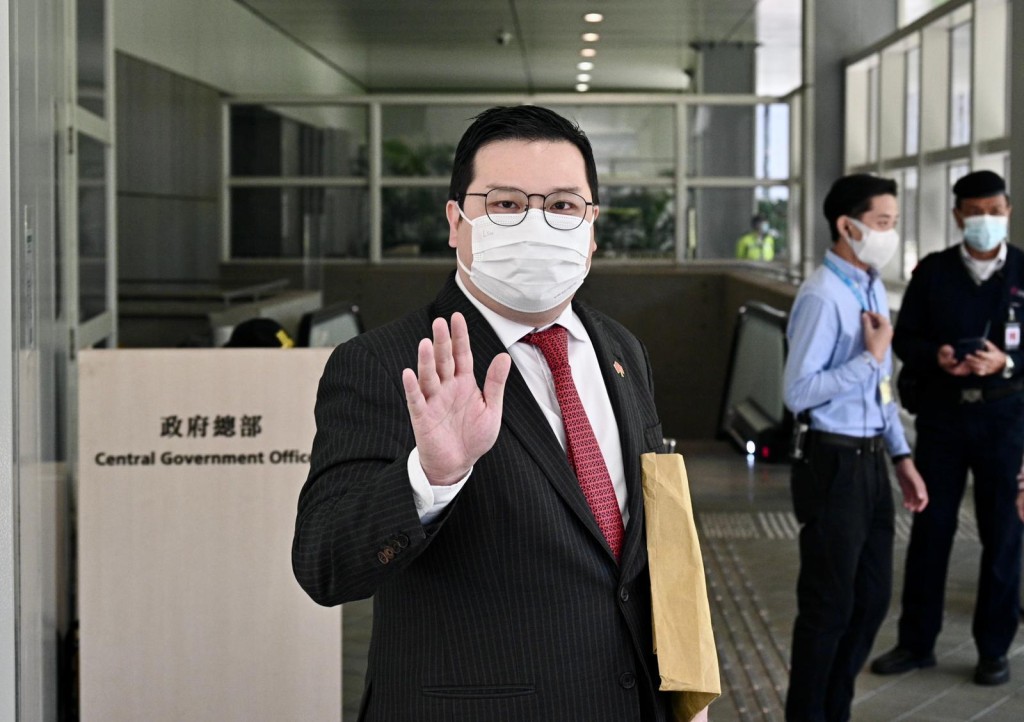 趙式浩今早報名。