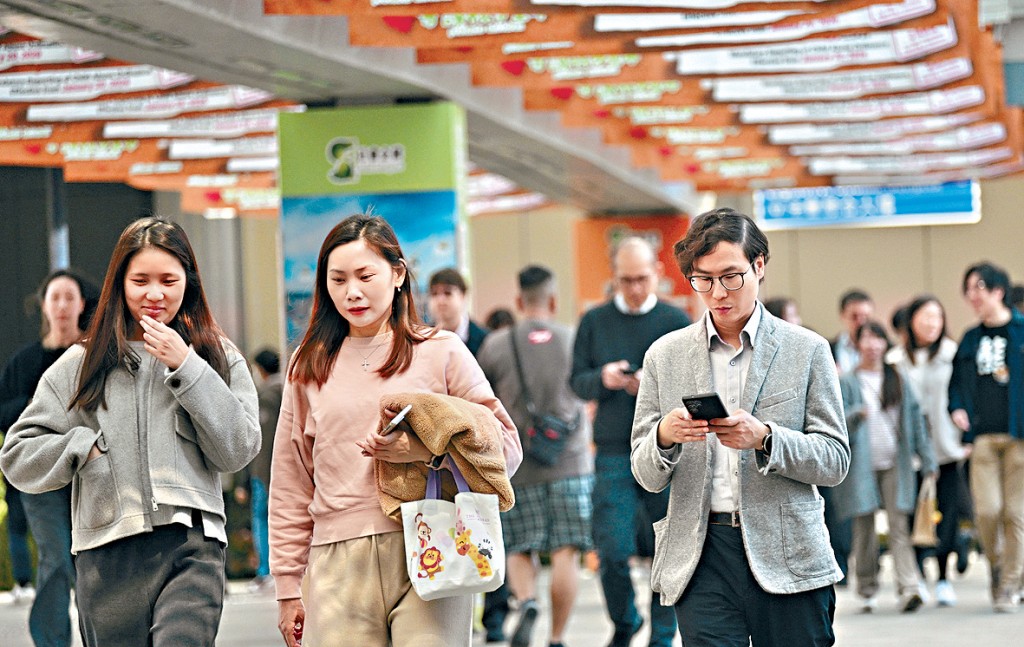 據悉有選用永明彩虹強積金的公務員計劃成員，去年尾發現有一筆可提取的自願性供款。