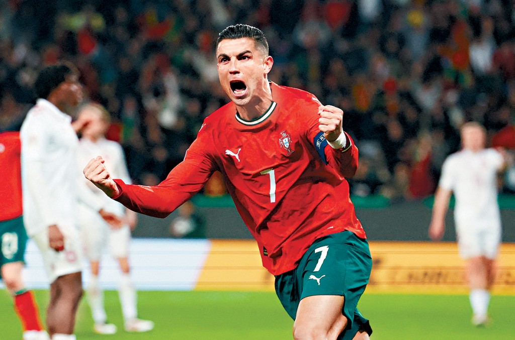 據估計，C朗拿度身家已達14億美元，成為首位身家超過十億的足球員。