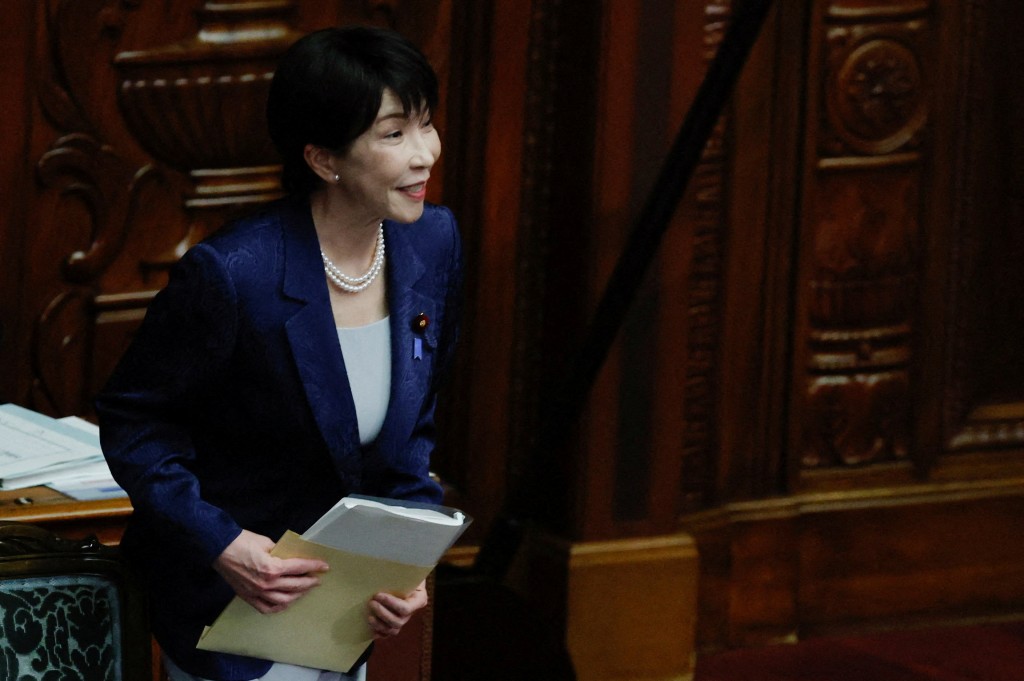高市早苗形容中国是日本的“重要邻国”，称将全面推进“战略互惠关系”。路透社