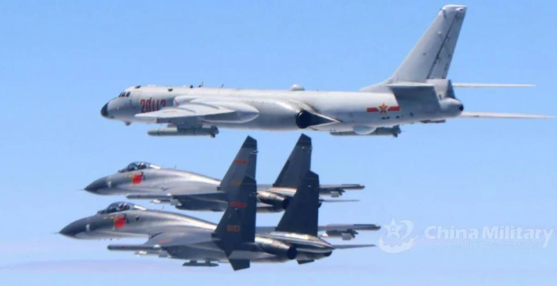解放軍殲16戰機和轟6轟炸機常逼近台灣海岸