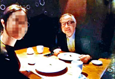 郭、范兩人舊情復熾之後經常幽會，多次被人目擊出入本港酒店。
