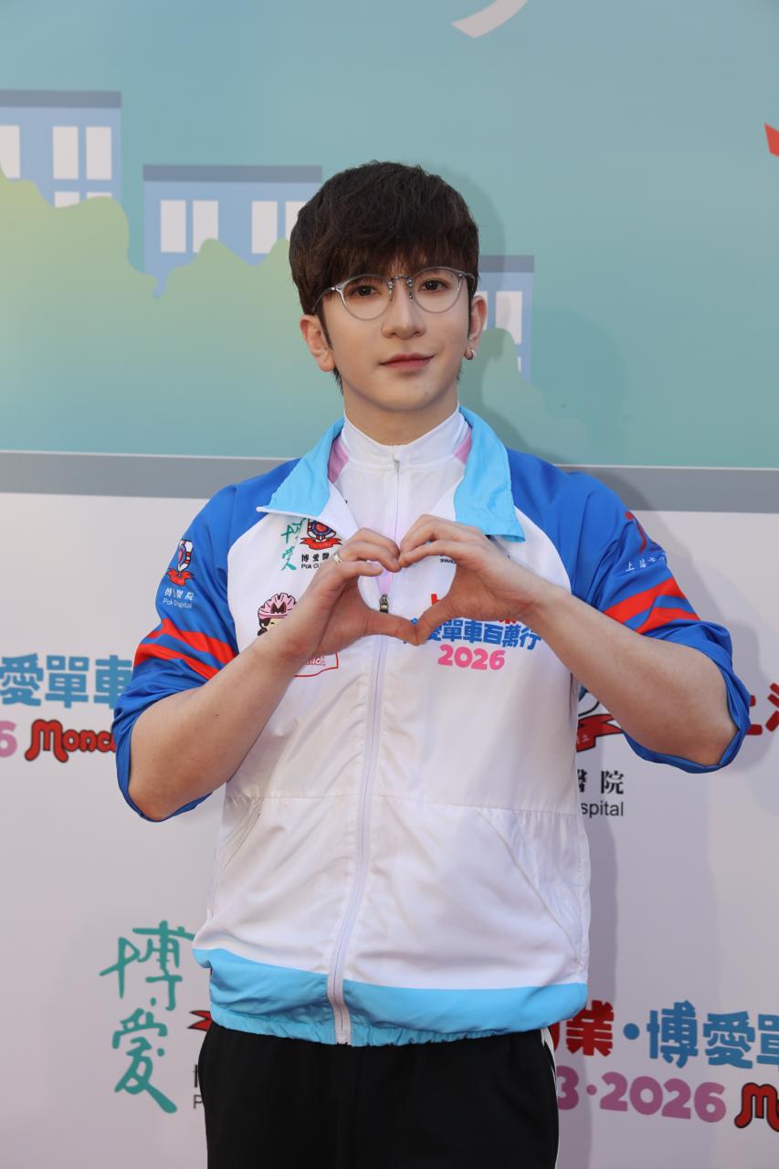 AL受訪時直言凌晨2點半就要出門口,故未有睡覺。 AL受訪時直言凌晨2點半就要出門口,故未有睡覺。