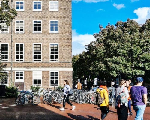 倫敦大學亞非學院呼籲師生停止錄影課堂。大學網頁圖片