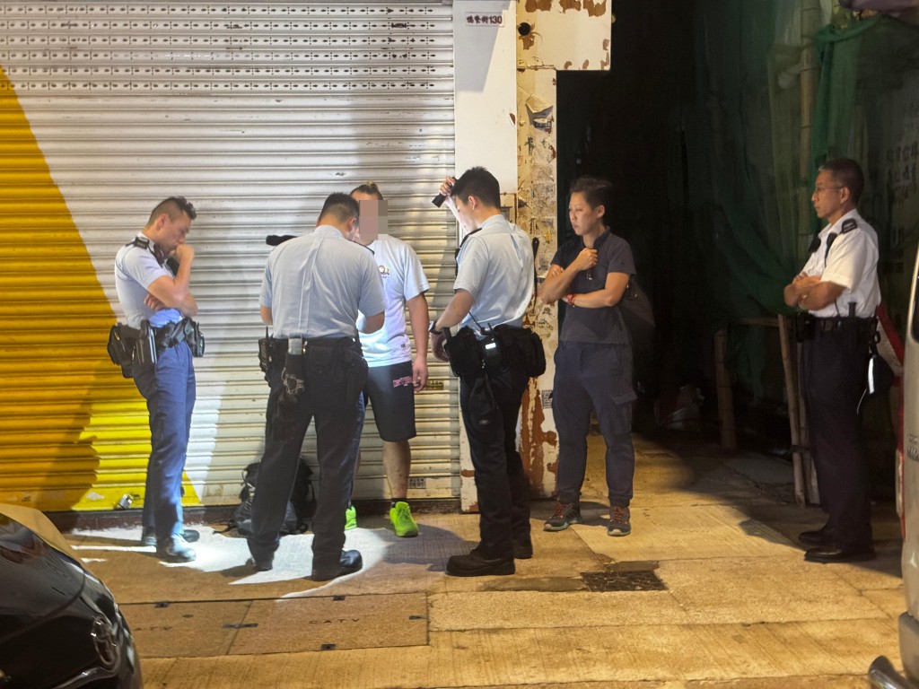 一名男子涉嫌浪費警力被捕。