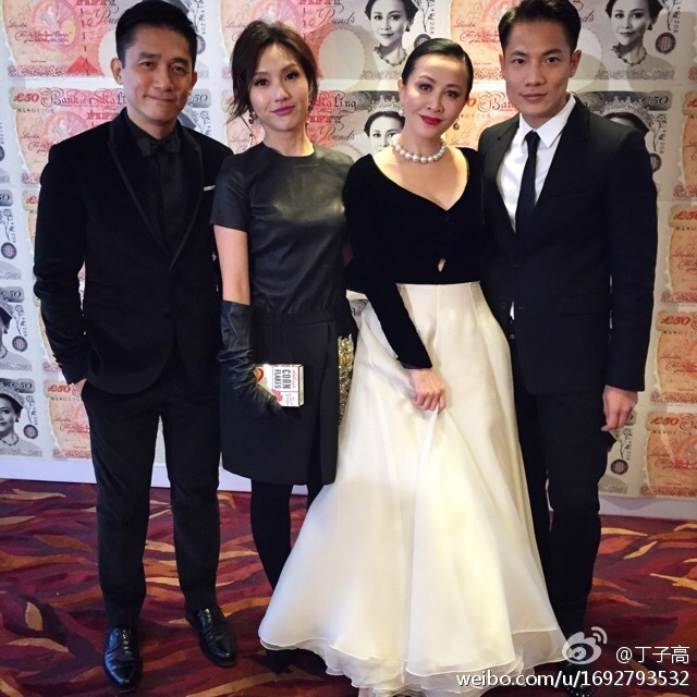 杨千嬅近年也有出席刘嘉玲的生日会。