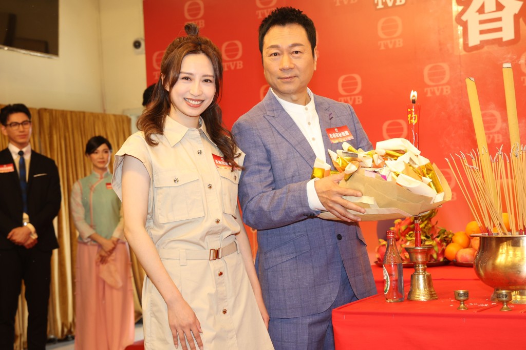 兩年前龔嘉欣與黎耀祥再次合作拍TVB劇集《香港探秘地圖》，也是嘉欣最後一套劇作存貨。