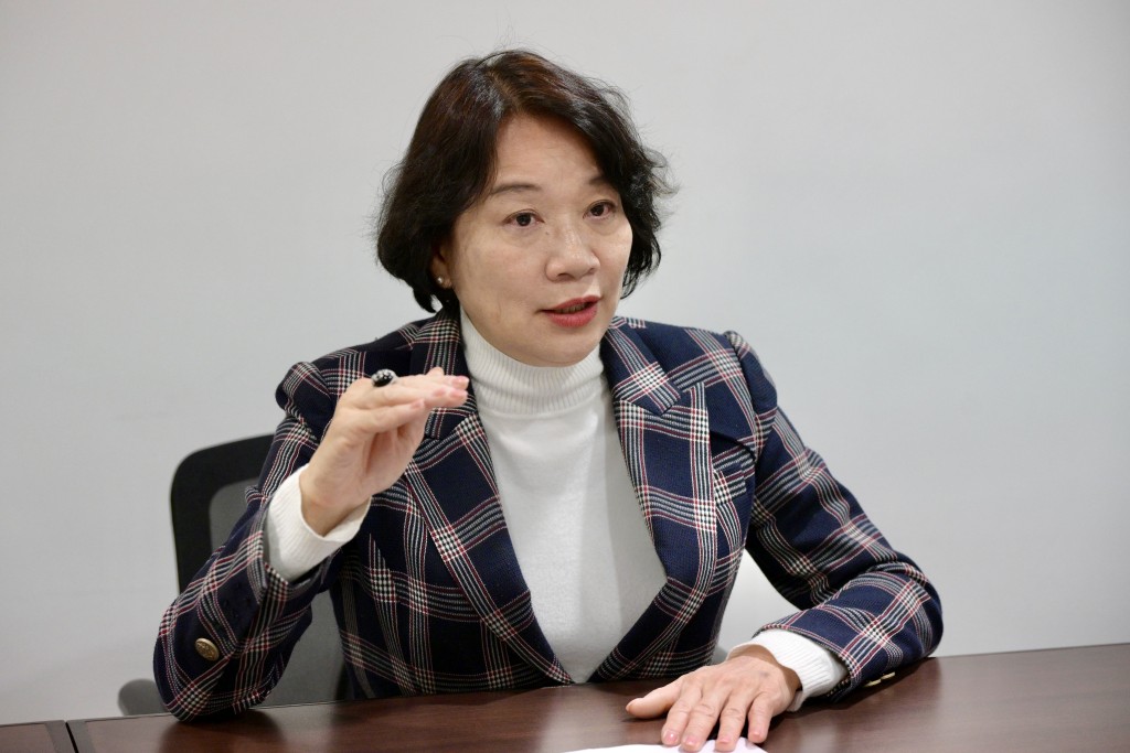 香港城市大學法學院教授兼博士生導師梁美芬。 香港城市大學法學院教授兼博士生導師梁美芬。