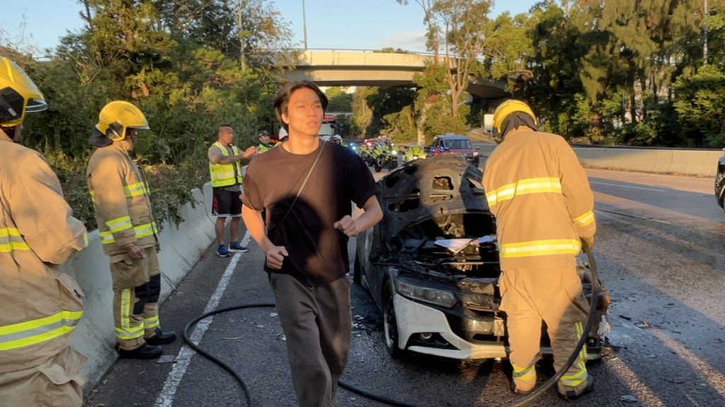 司機李先生表示，該車為車齡約10年的本田S660，是他兩年前以十多萬元購入。蔡楚輝攝