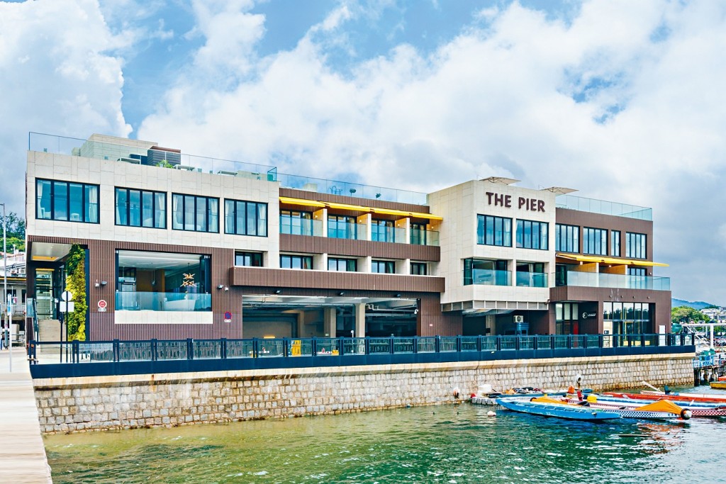 The Pier Hotel为住客提供高品味的住宿体验。