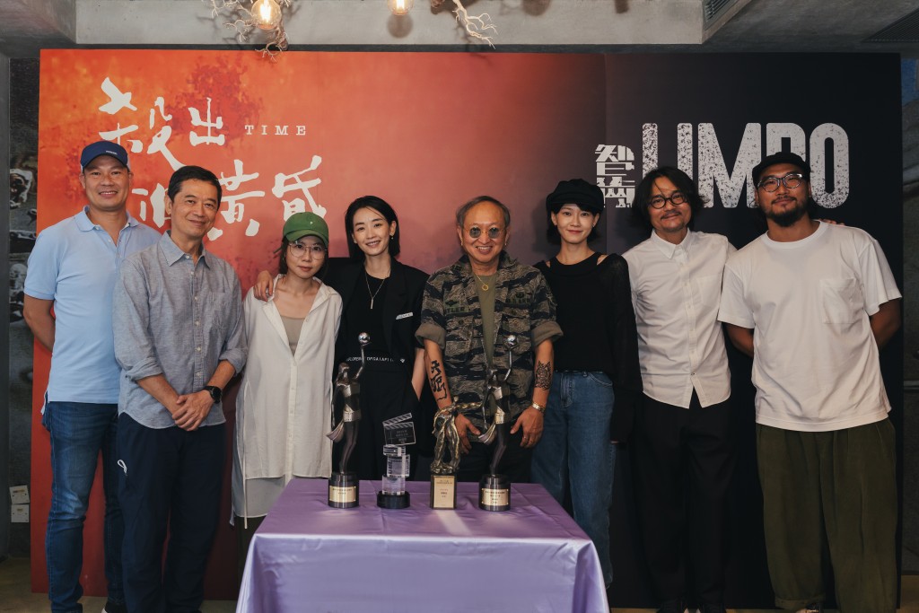 刘雅瑟（左四）于2021年上映的《智齿》中有出色表现。