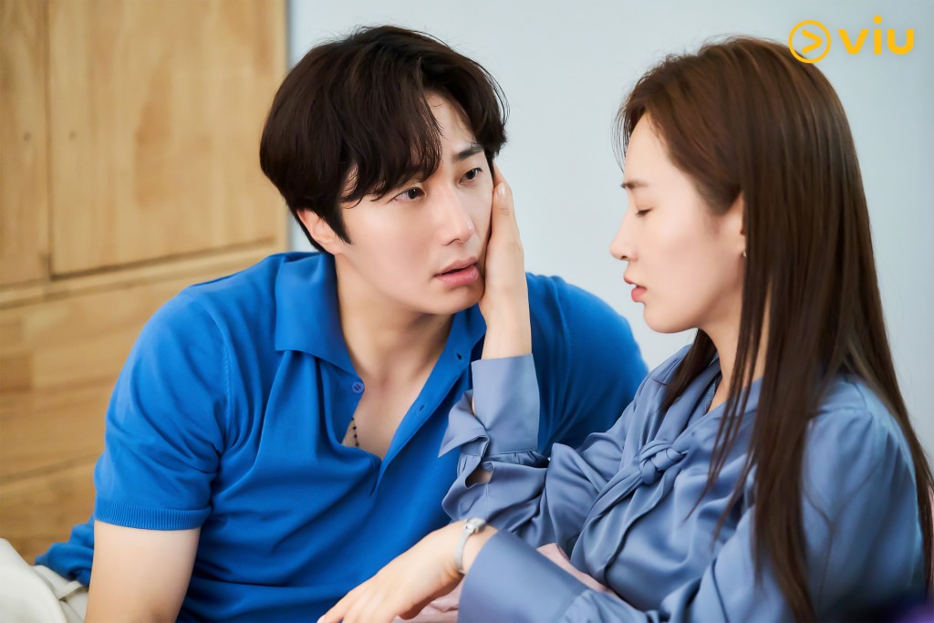 俞利在新劇與丁一宇拍住查案。