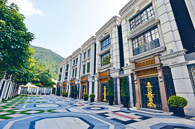 长实浅水湾道90号以5亿易手。