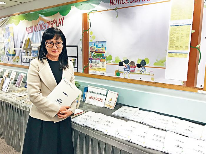香港管理專業協會李國寶中學中文科科主任朱蓓妮指今年三條作文題目,以第一題最難。
