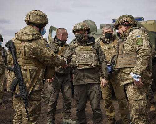 烏克蘭東部的軍人常與親俄份子爆發衝突。互聯網圖片