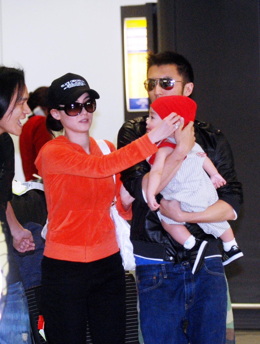 张栢芝与谢霆锋2006年结婚，翌年诞下大仔Lucas。
