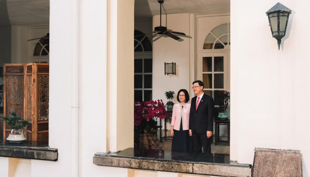 李家超稱繼續拼經濟、惠民生。Facebook 李家超 John KC Lee  圖片