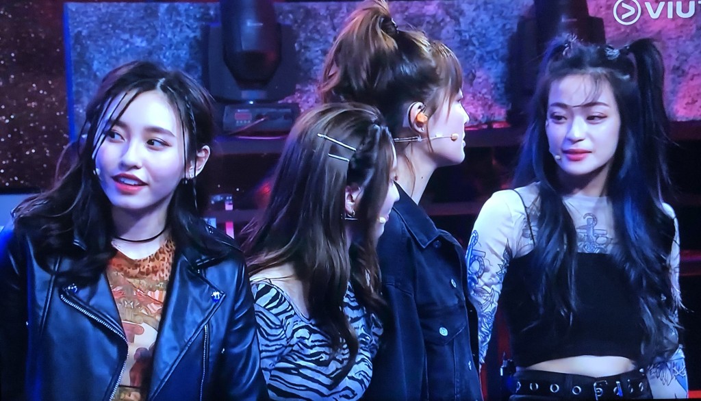 咖喱（右）一早被梁祖堯撥入死亡名單。