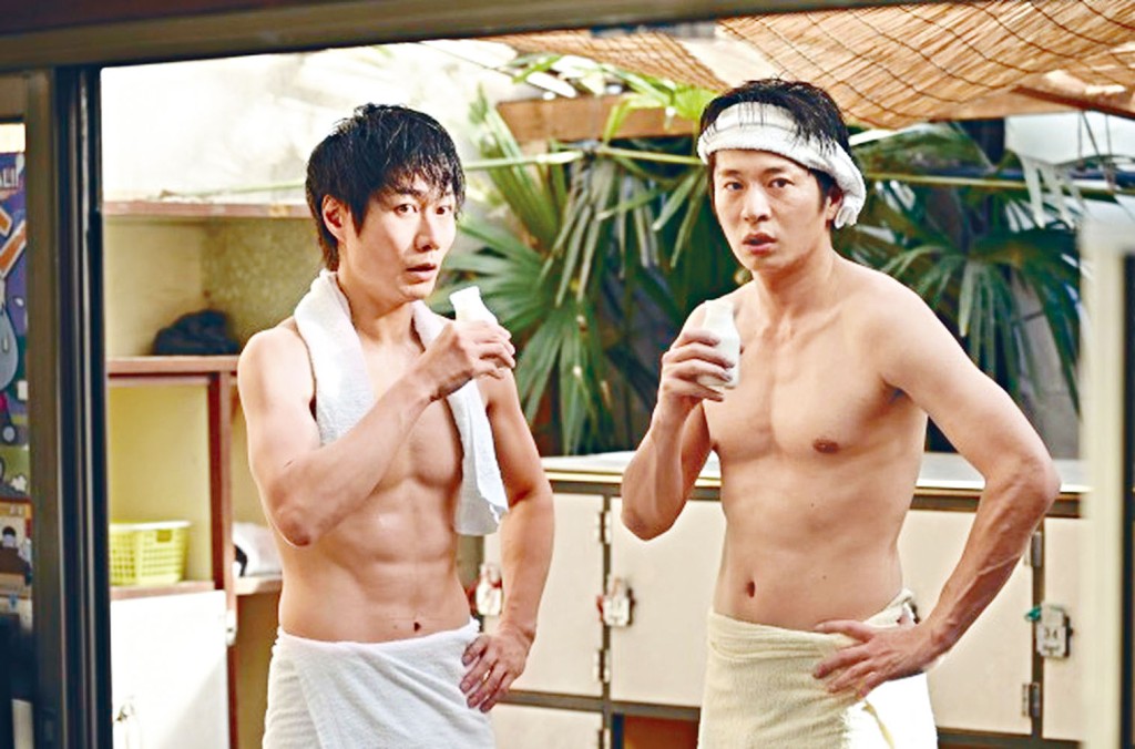 田中奎（右）繼去年憑《大叔的愛》奪視帝後，再冧莊視帝。