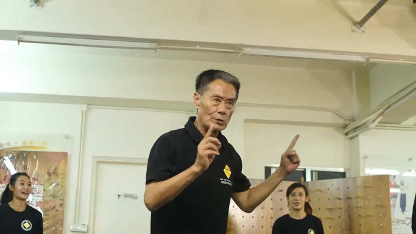 入行接近60年的徐忠信是行內著名的武術指導,不少人都稱他為「大師兄」,其演出過的角色大部份都為武林高手。