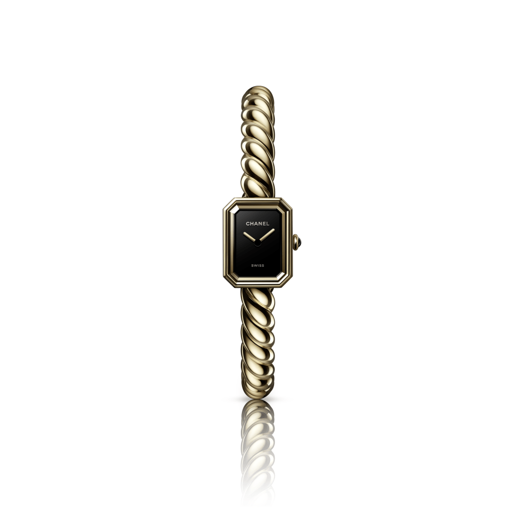 Chanel Première Galon，錶殼：19.7 x 15.2 x 7.5mm黃金/ 機芯：石英/ 售價：15,500歐元。