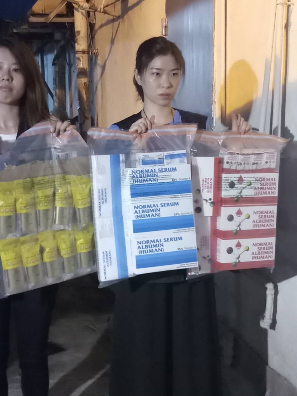 海关搜查7间药房及仓库检1000盒冒牌药物 