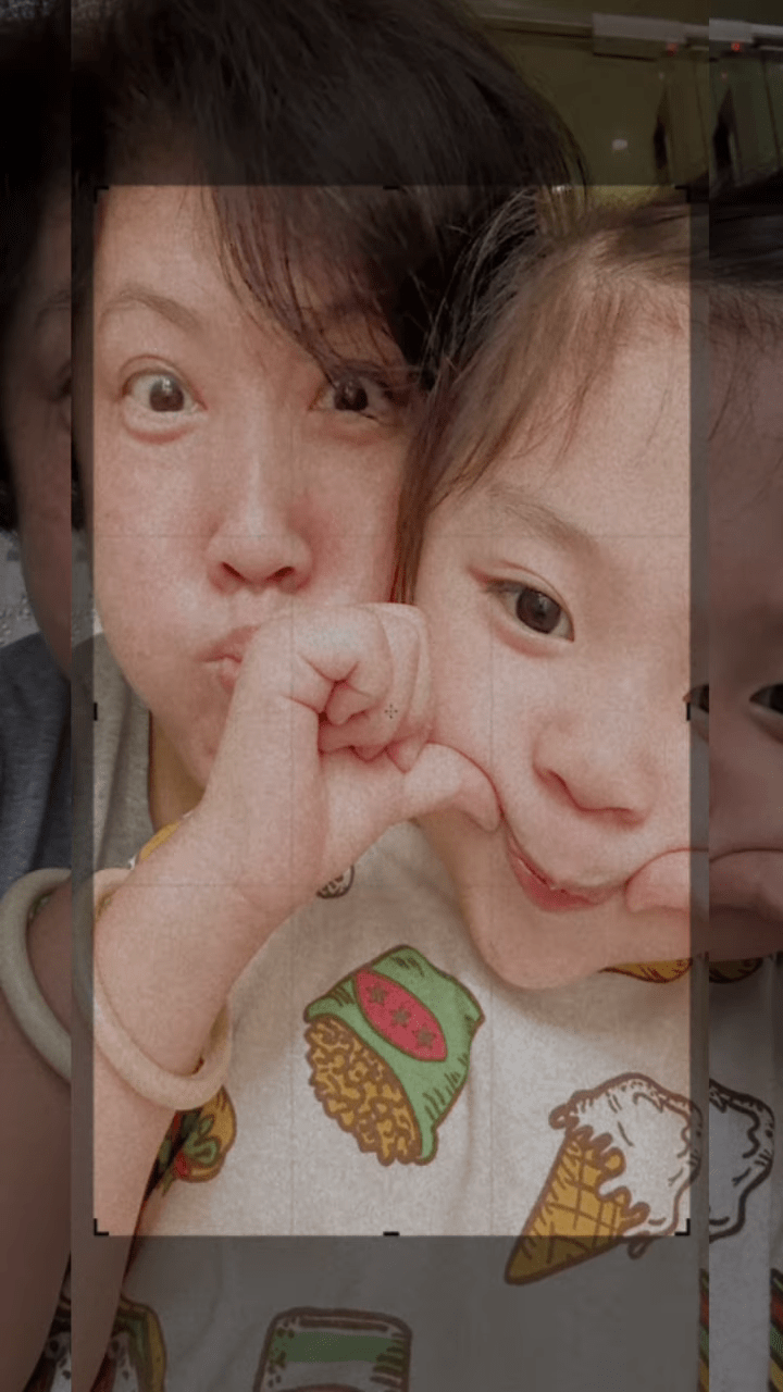 陈丽丽近日于社交网贴出母女自拍片，可见小黄妃长大不少。